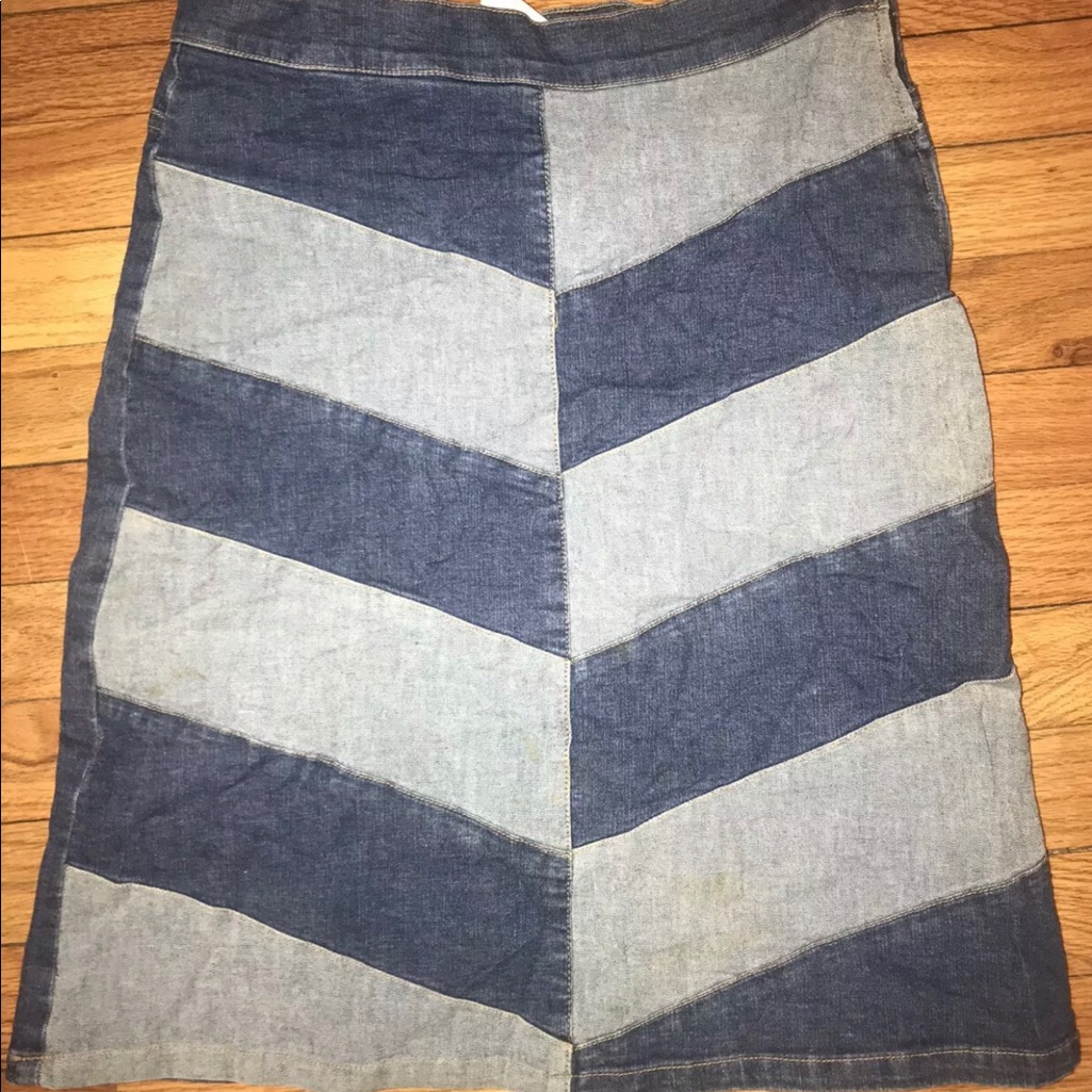 Guess Jeans Two Tone Chevron Patchwork Light & Dark Denim Pencil A-Line Skirt 6